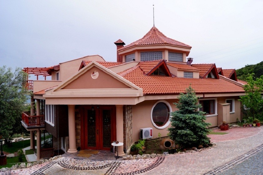 Aeneas Hotel