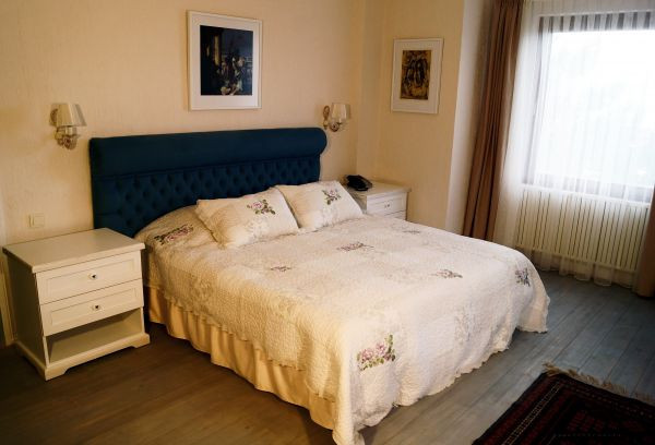 Aeneas Hotel