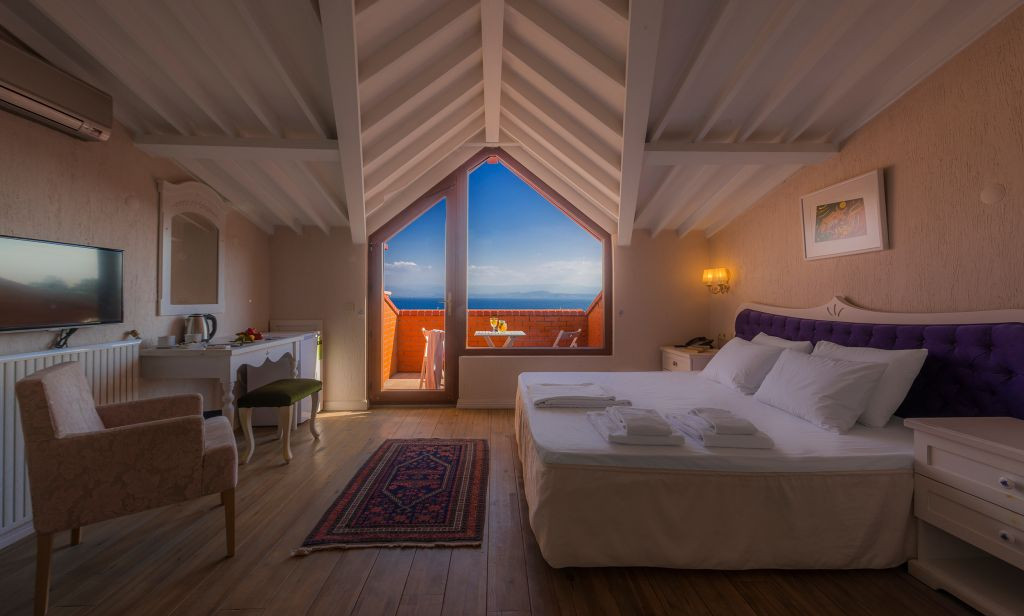 Aeneas Hotel