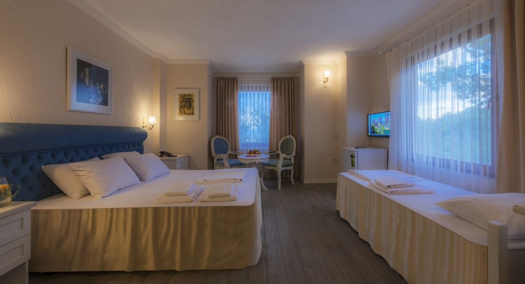 Aeneas Hotel