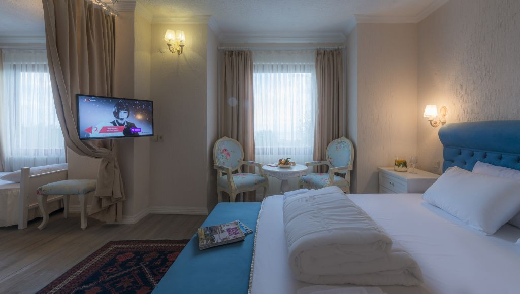 Aeneas Hotel