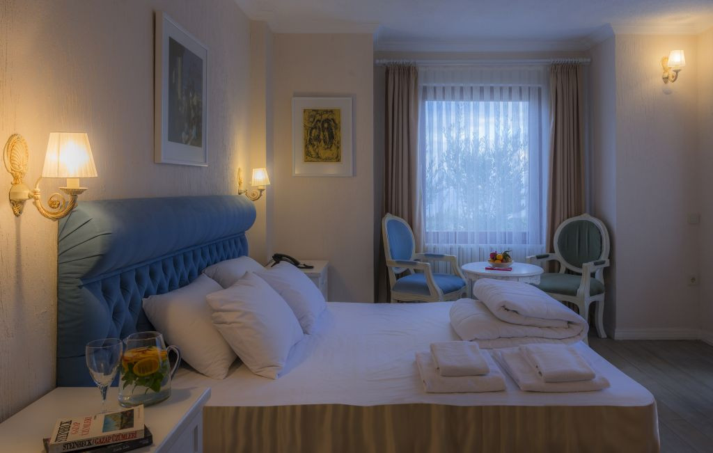 Aeneas Hotel