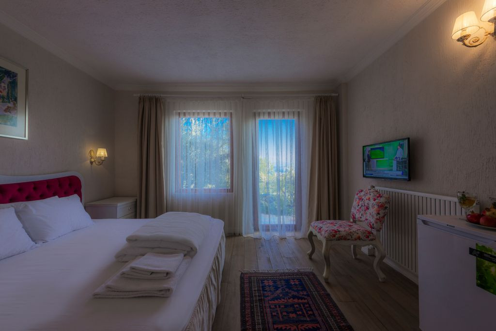 Aeneas Hotel