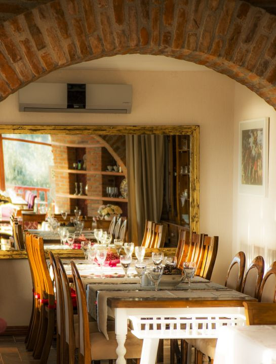 Aeneas Hotel