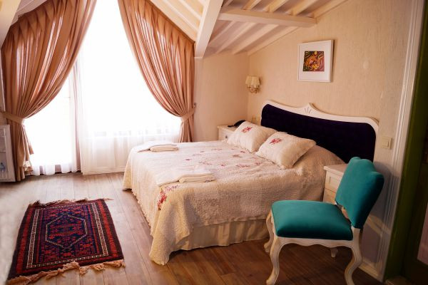 Aeneas Hotel