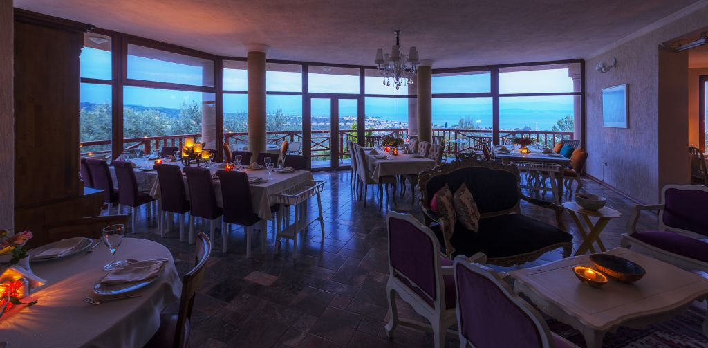 Aeneas Hotel