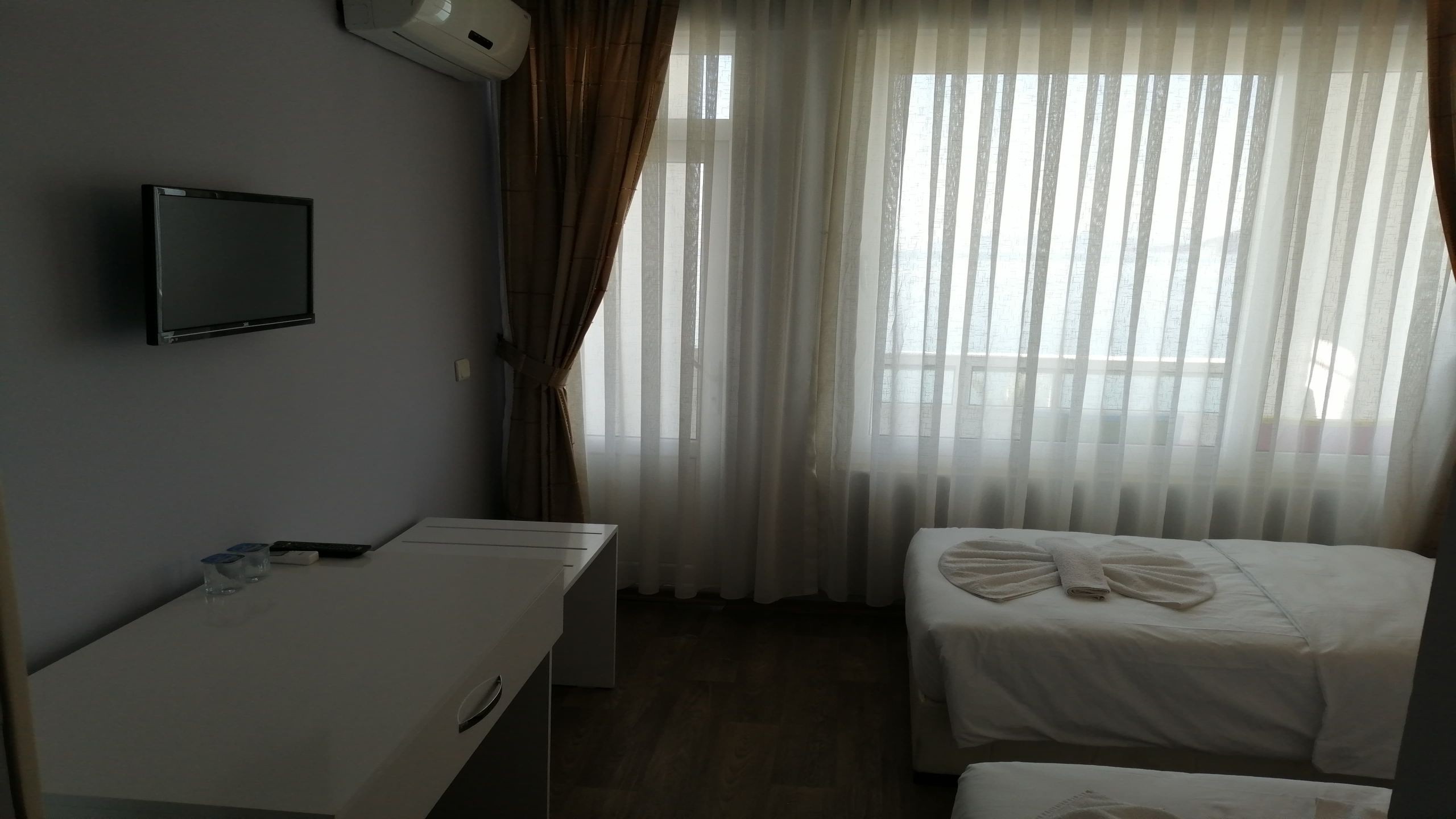 Aquila Beach Hotel