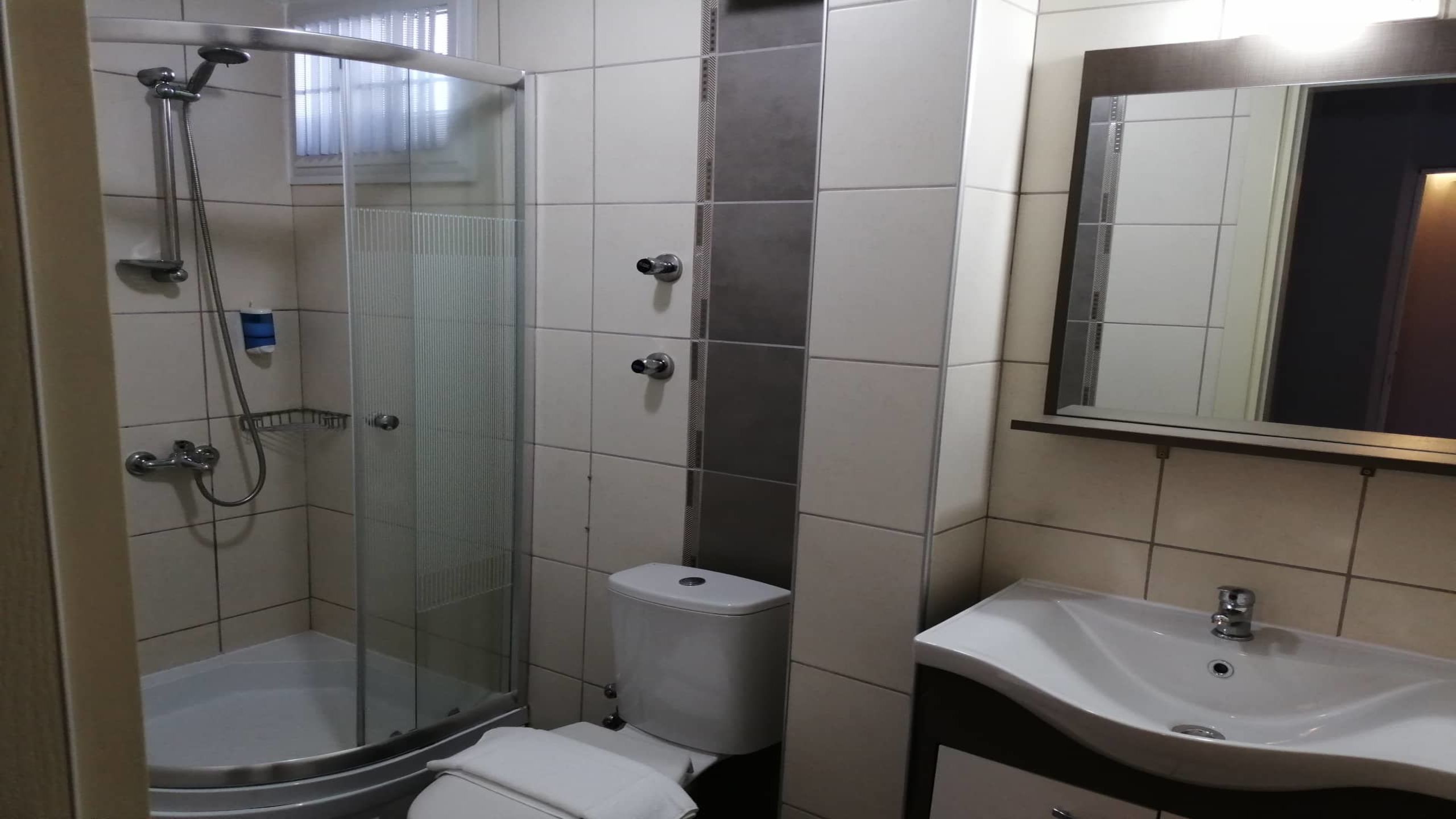 Aquila Beach Hotel