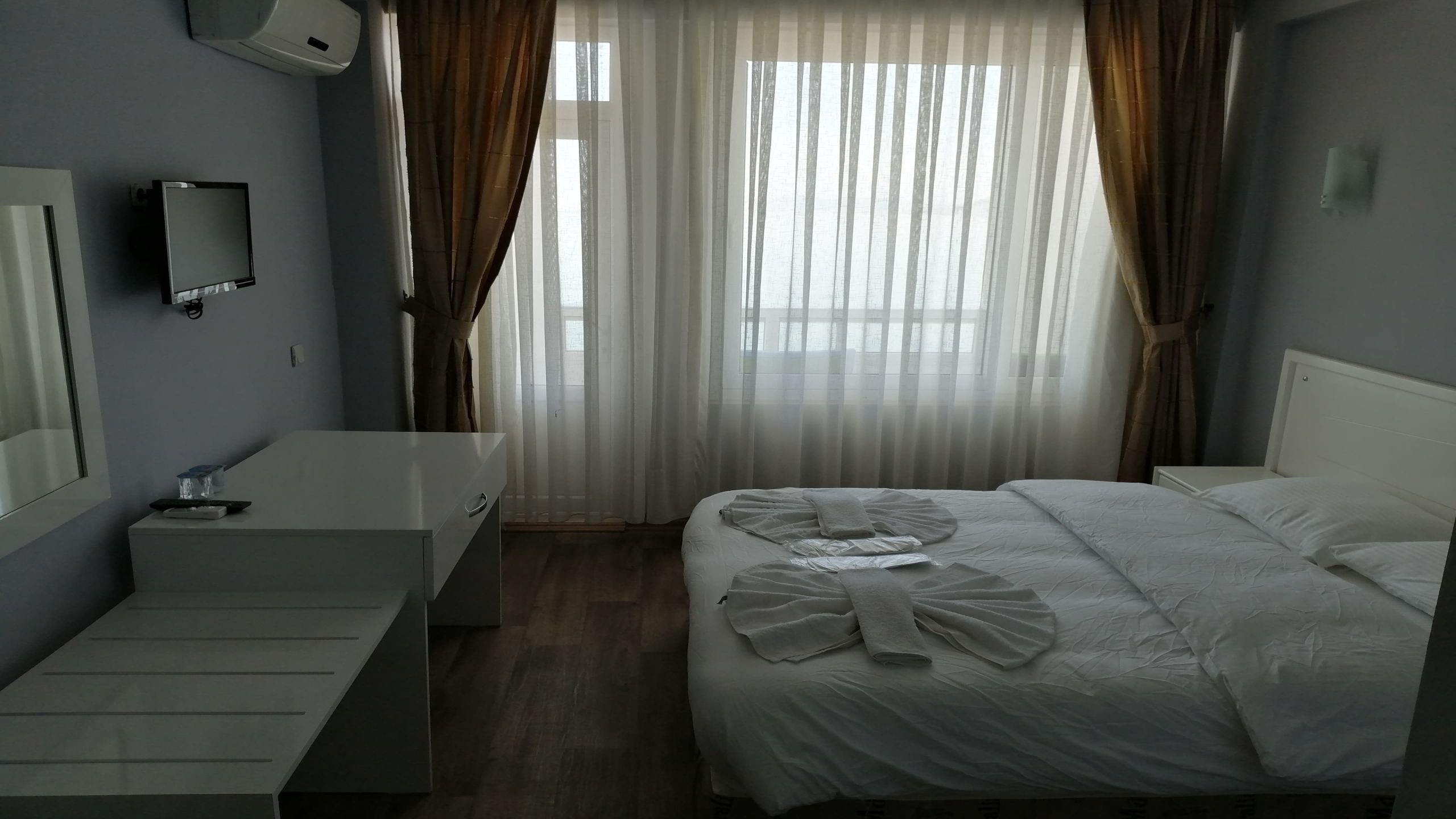 Aquila Beach Hotel