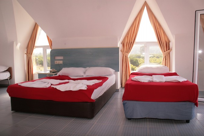 Ares Hotel