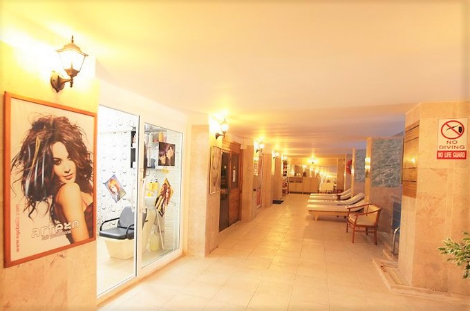 Arora Hotel