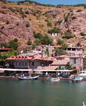 Assos Behram Hotel