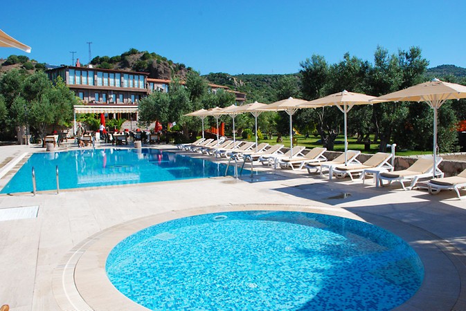 Assos Park Hotel