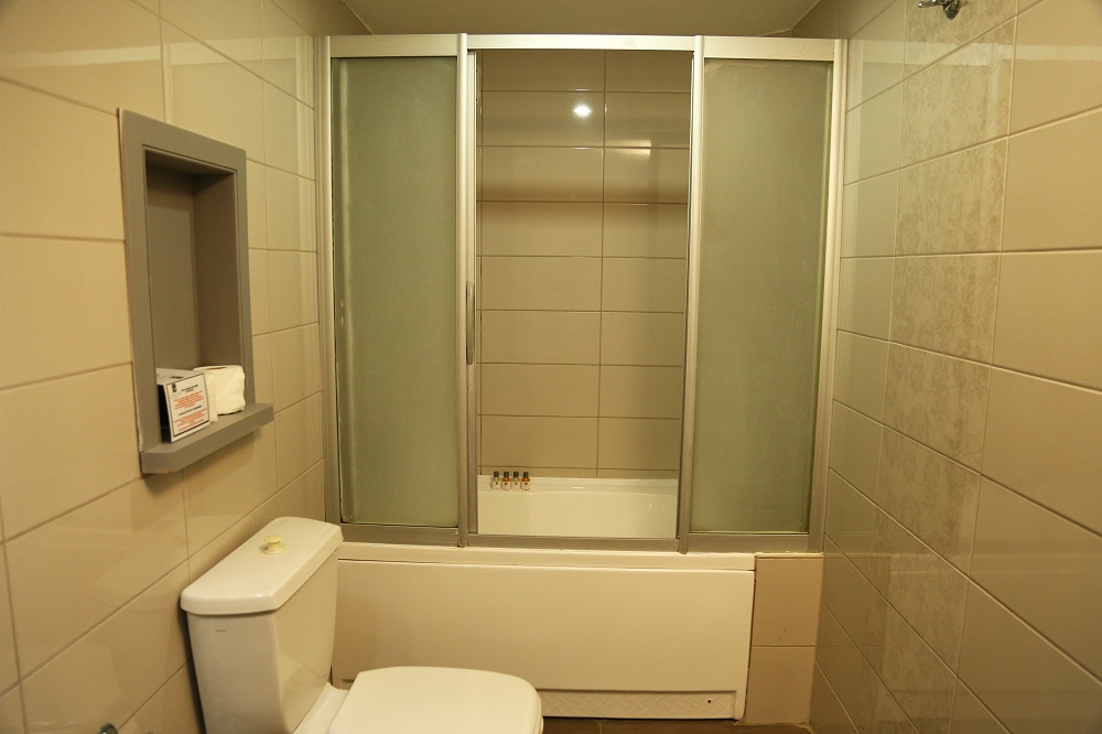 Atrium Hotel
