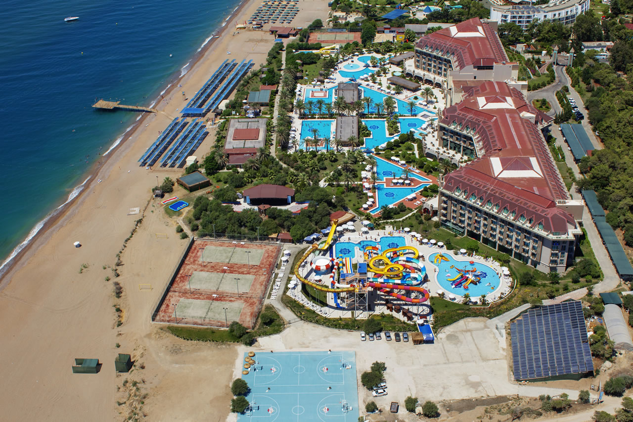 Azura Deluxe Resort & Aqua Sorgun