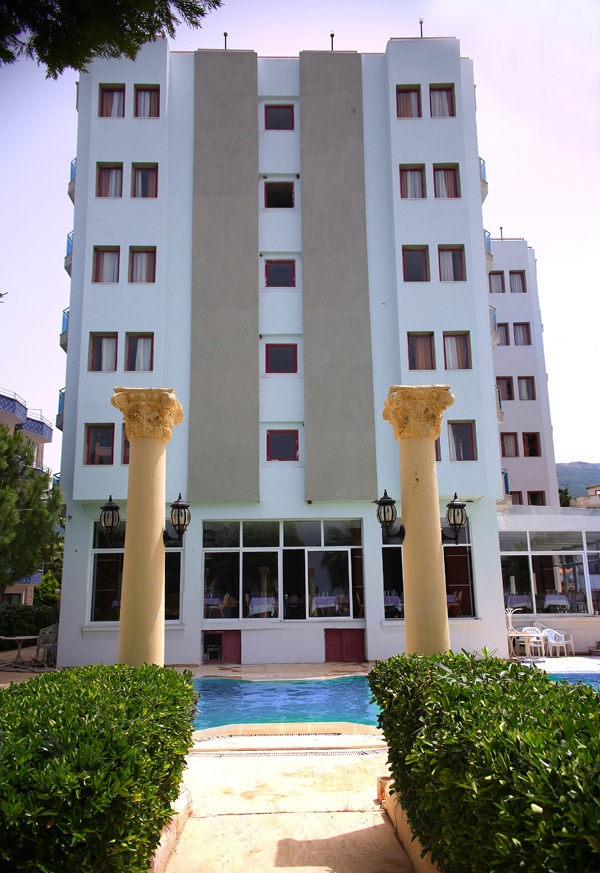 Bella Pino Hotel