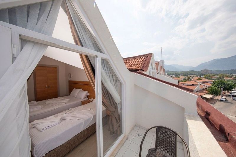 Beso Beach Hotel