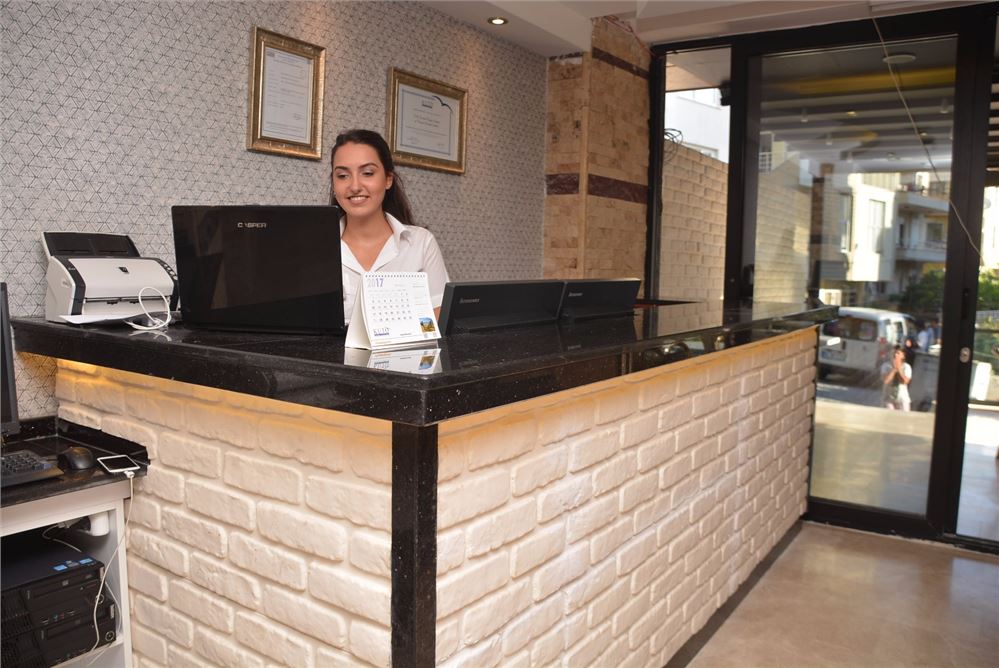 Best Smyrna Hotel