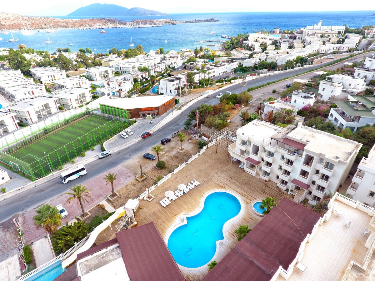 Blue Green Hotel