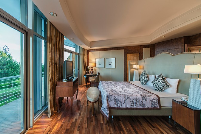 Calista Luxury Resort