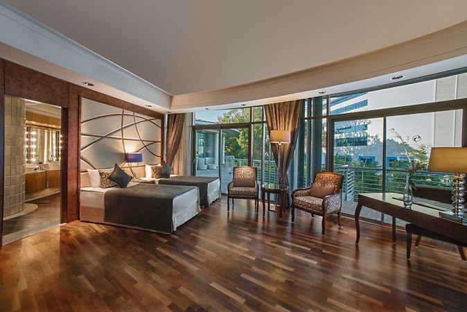 Calista Luxury Resort