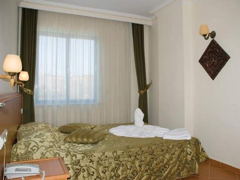 Çınar Family Suite Hotel
