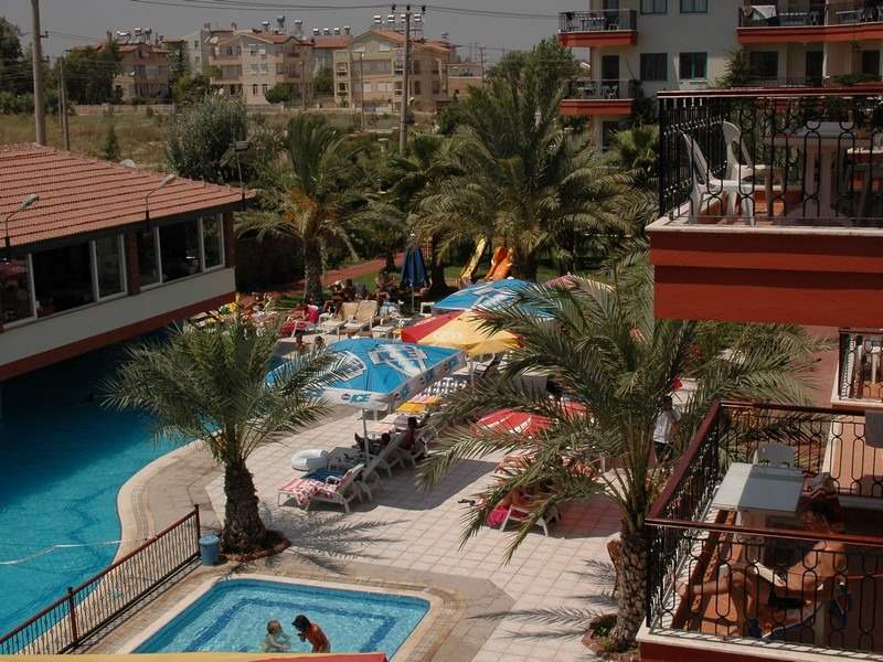 Çınar Family Suite Hotel