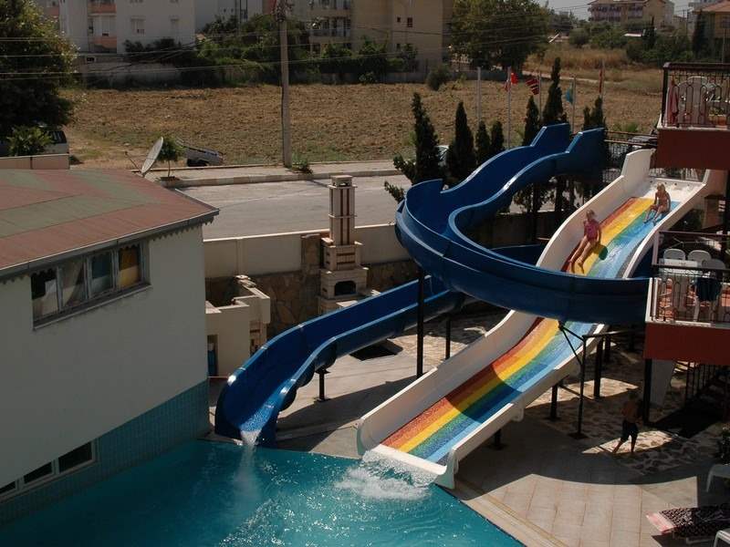 Çınar Family Suite Hotel