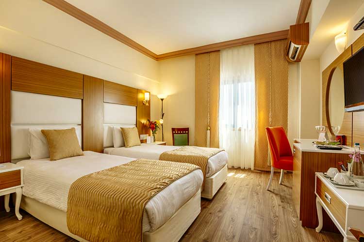 City Royal Hotel
