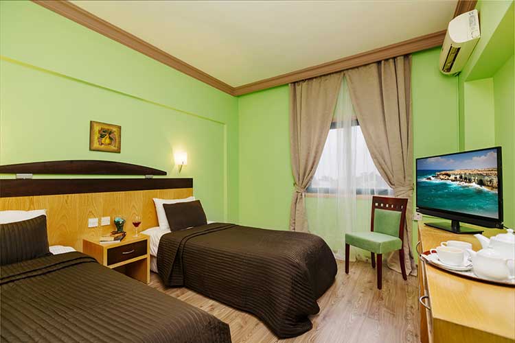 City Royal Hotel