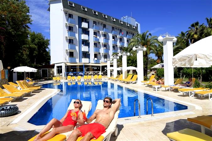 Club Aqua Plaza