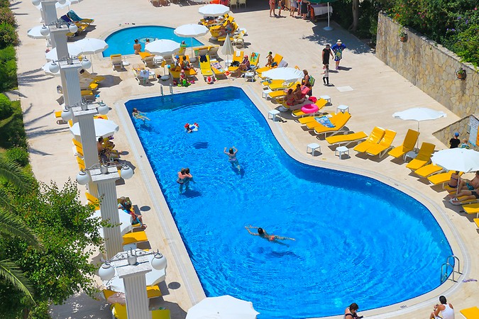 Club Aqua Plaza