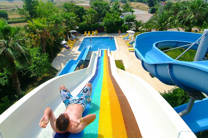 Club Aqua Plaza