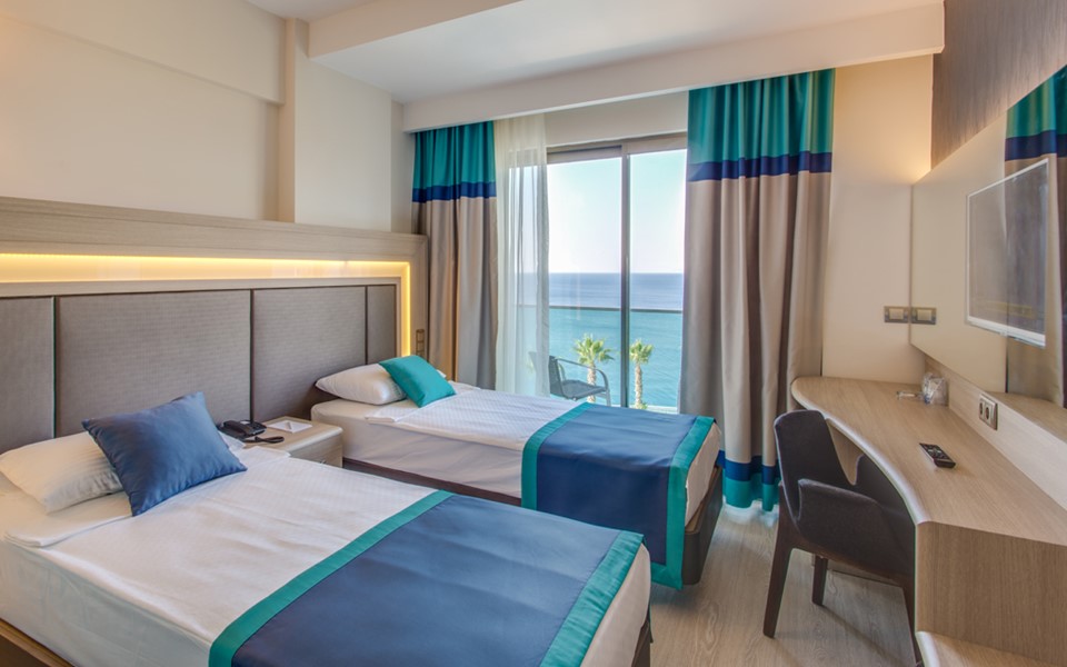 Club Hotel Falcon