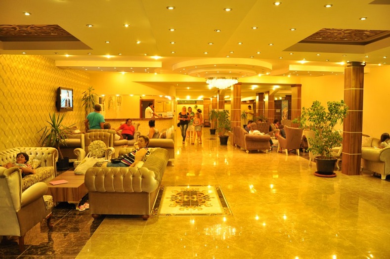 Club Tess Hotel