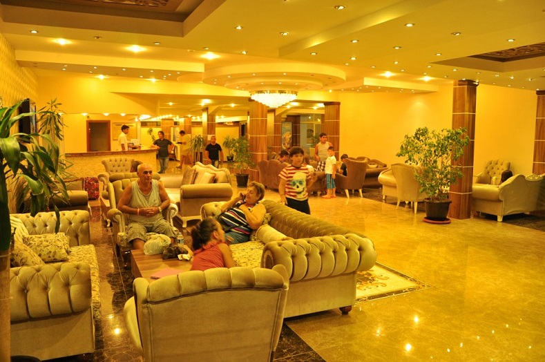 Club Tess Hotel