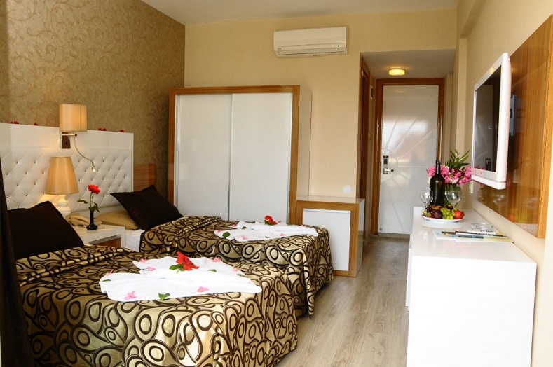Club Tess Hotel