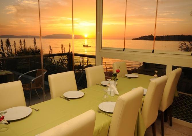 Coastlight Hotel