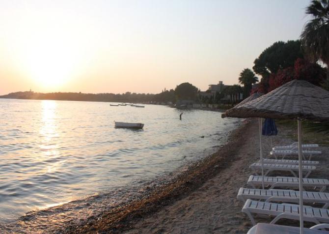 Coastlight Hotel