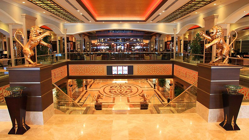 Cratos Premium Hotel
