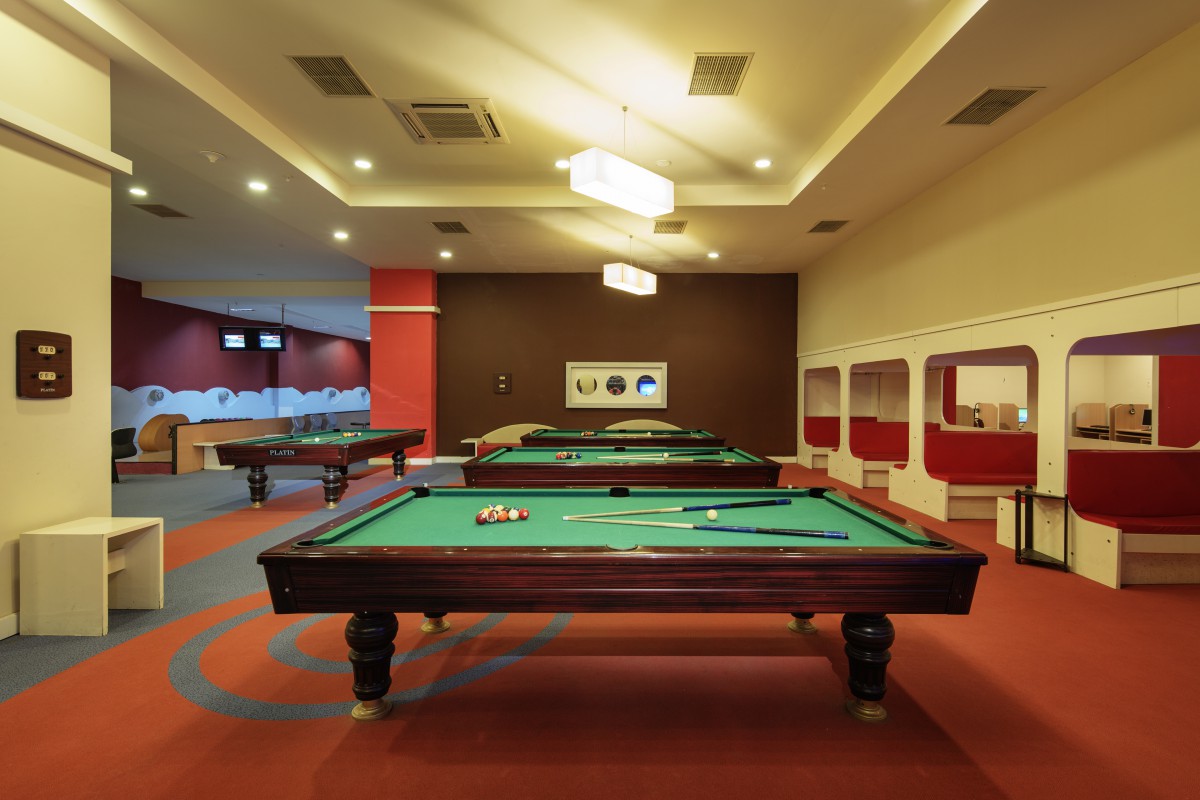 Crystal Admiral Resort Suites & Spa