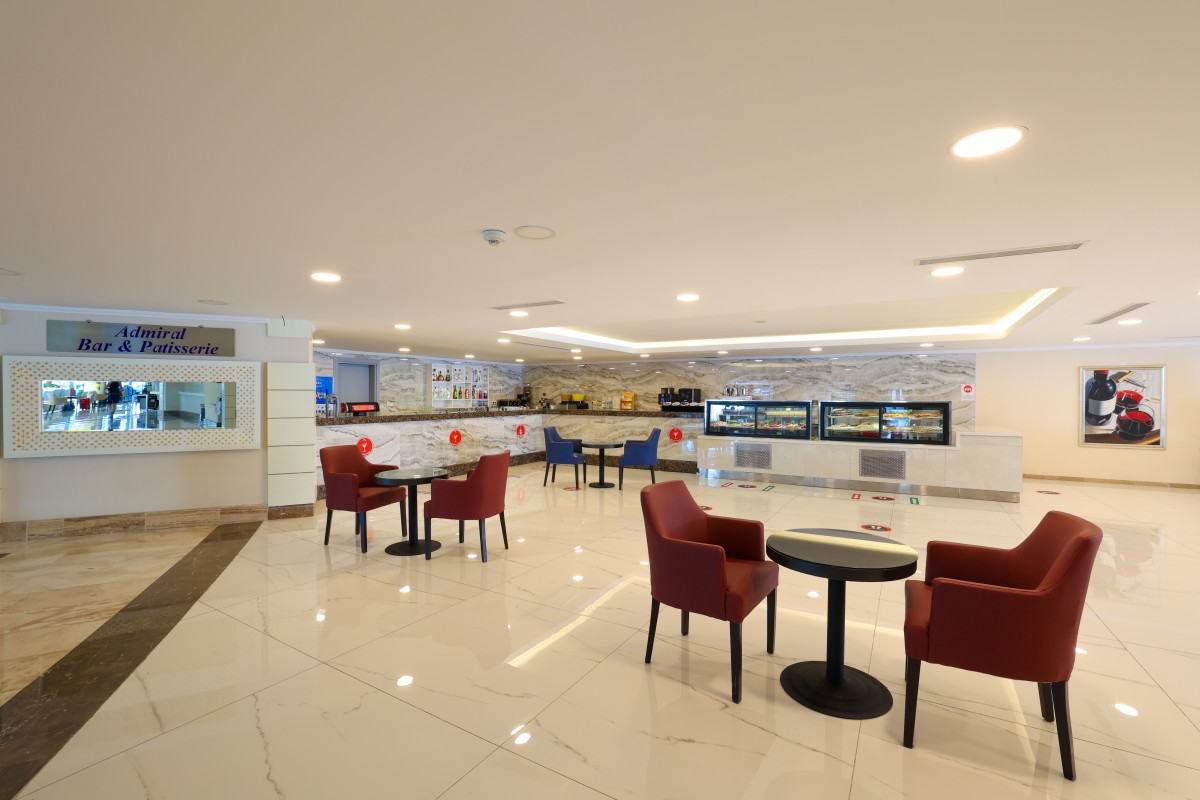 Crystal Admiral Resort Suites & Spa