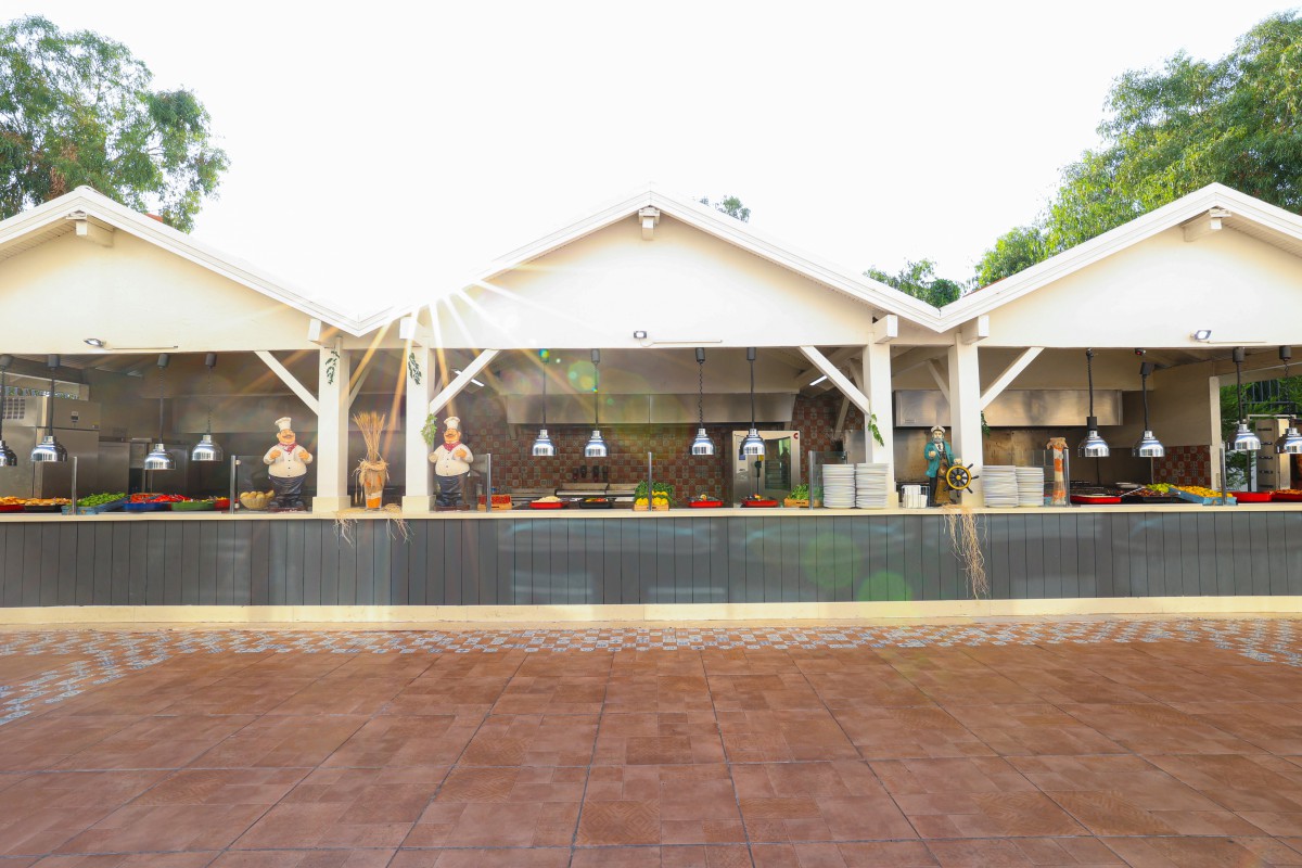 Crystal Admiral Resort Suites & Spa