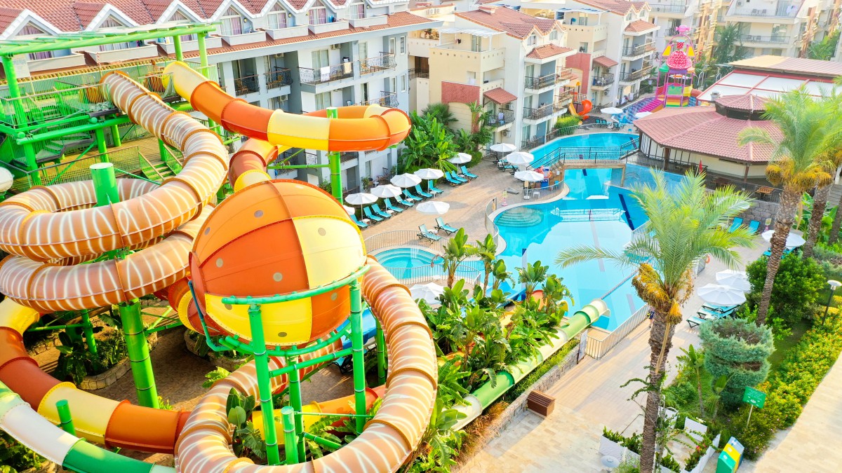 Crystal Aura Beach Resort & Spa