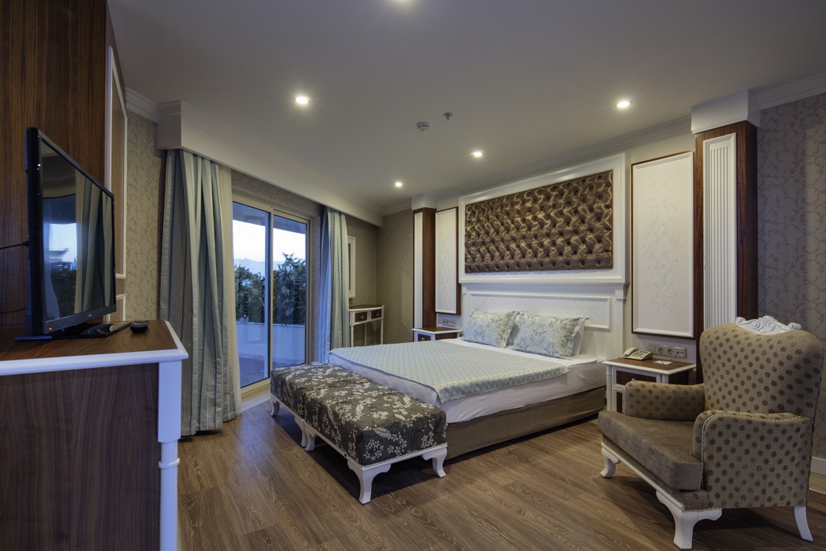 Crystal Sunset Luxury Resort & Spa