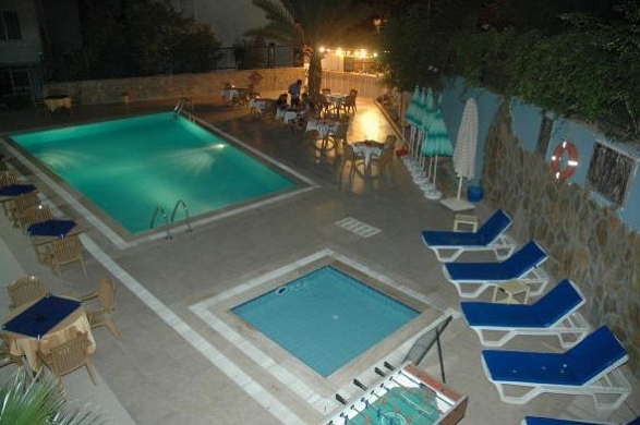 Daisy Garden Hotel