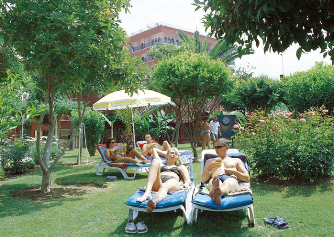Deha Hotel