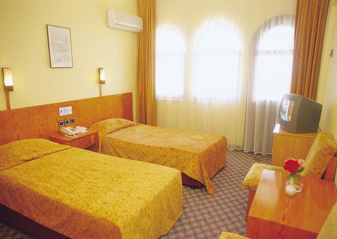 Deha Hotel