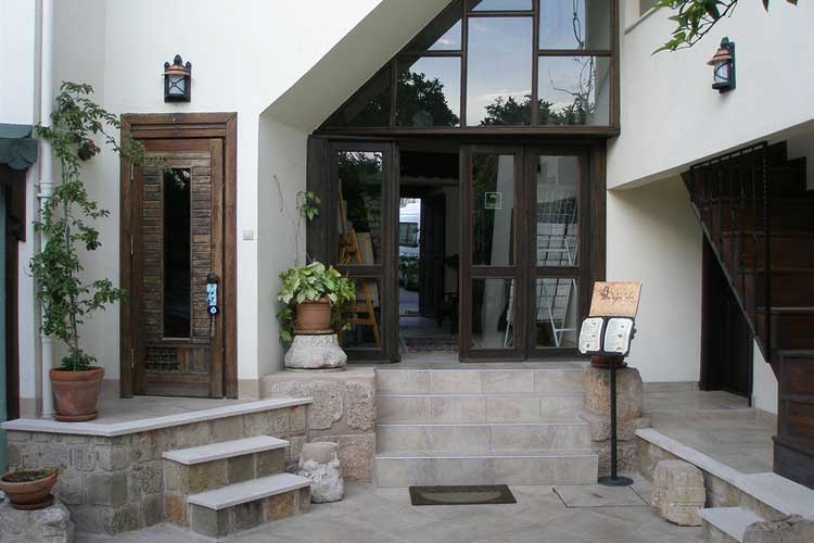 Deja Vu Boutique Hotel