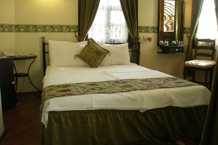Deja Vu Boutique Hotel